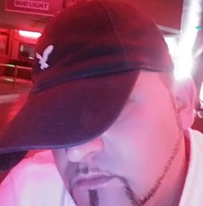 Meet your Posher, Travis